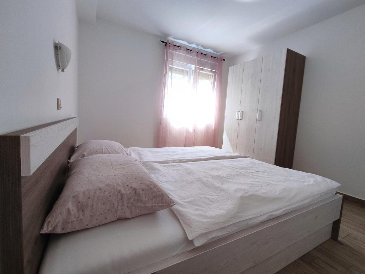 Apartments Jaska Supetarska Draga Luaran gambar