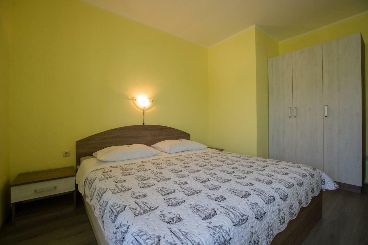 Apartments Jaska Supetarska Draga Luaran gambar